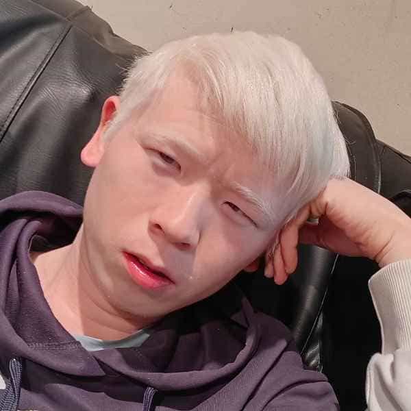 32岁岁贵州单身帅哥 - 克拉玛依吉缘网